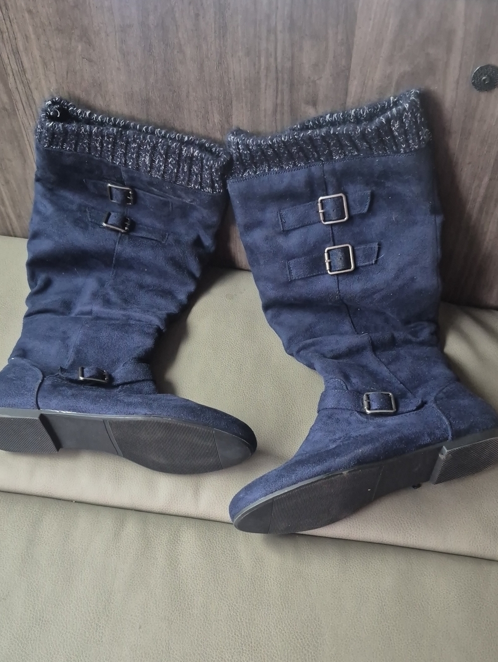 Women’s Suede Mid-Calf Flat Buckle Boots - Navy